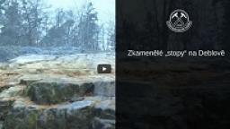 Zkamenělé stopy na Deblově