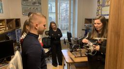 Workshop data managementu ČGS pro geologické služby Bosny a Hercegoviny 10.-12.12.2024 - exkurze na pracovišti DPZ.