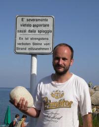 Petrology and Volcanology Research Group, University of Perugia