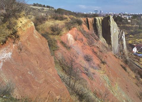 2026-04-17-sesuvy-obalka